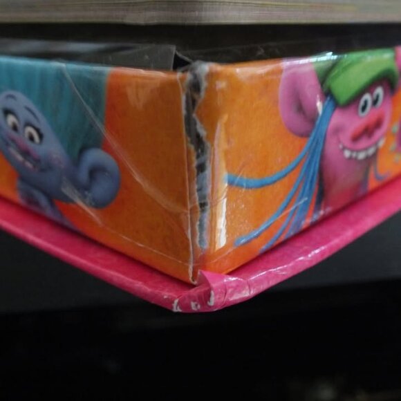 My Busy Books , Trolls , Dreamworks , Storybook And 12 Figurines - Picture 5 of 7